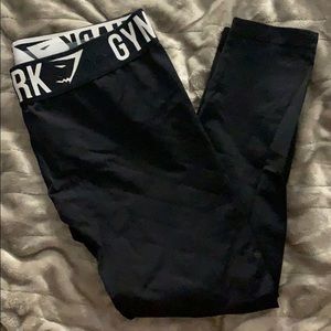 Gym shark medium fit leggings cropped black